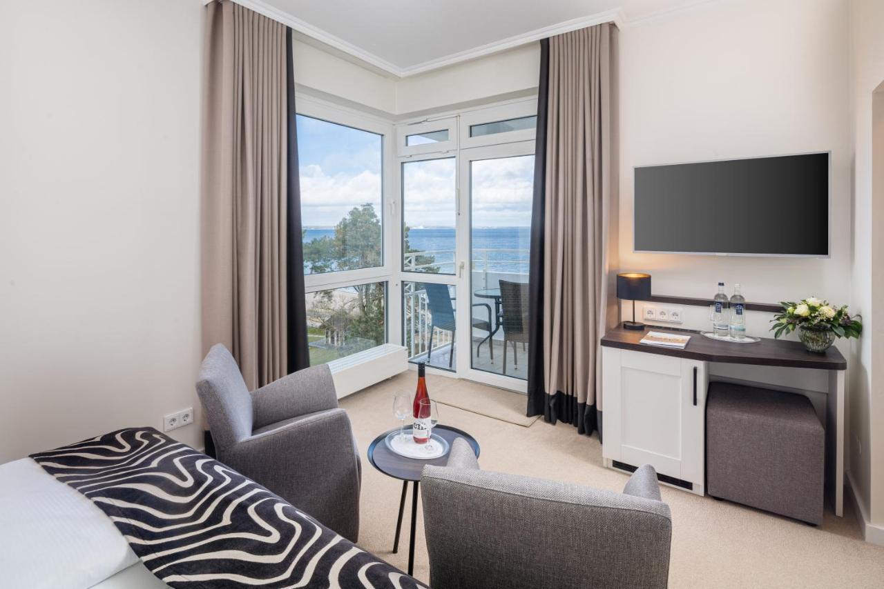 Hotel Bellevue Timmendorfer Strand Buitenkant foto