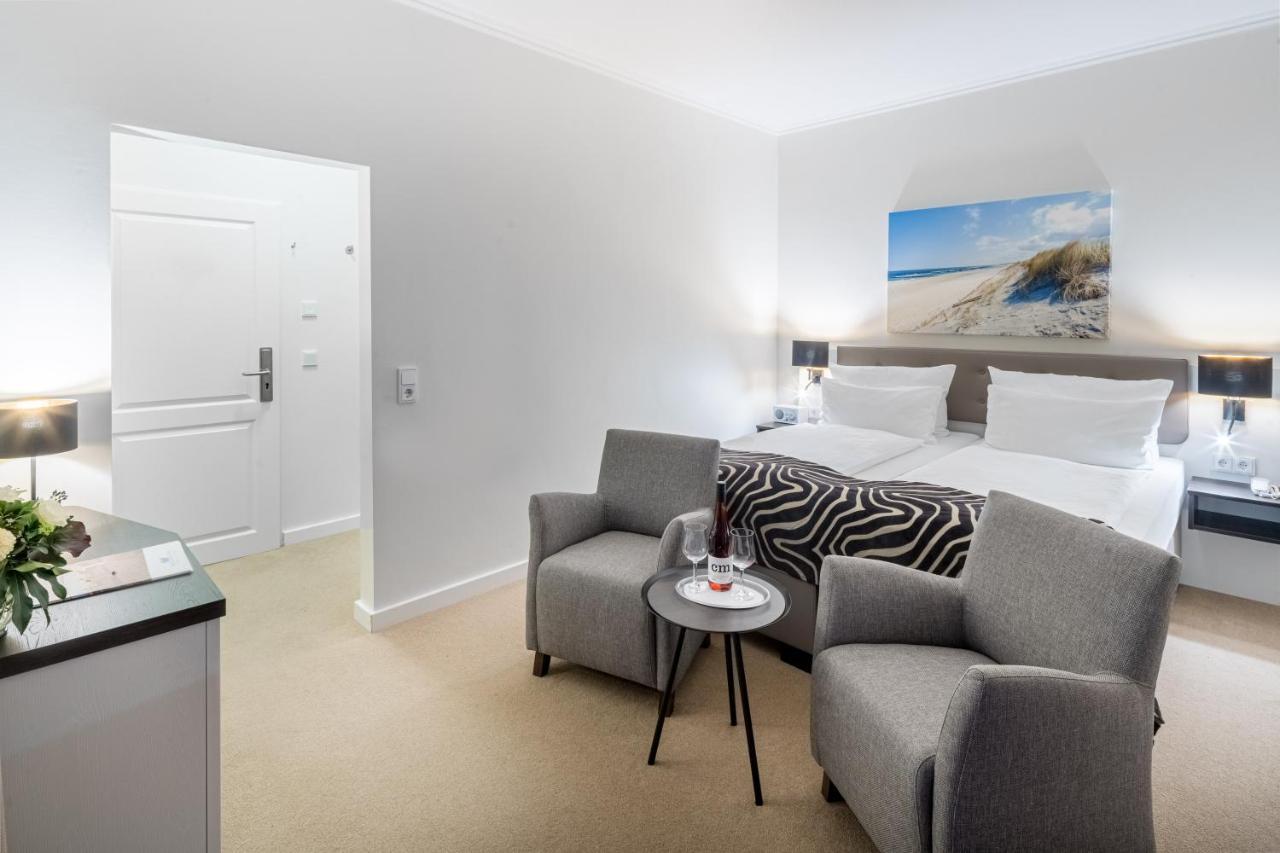 Hotel Bellevue Timmendorfer Strand Buitenkant foto