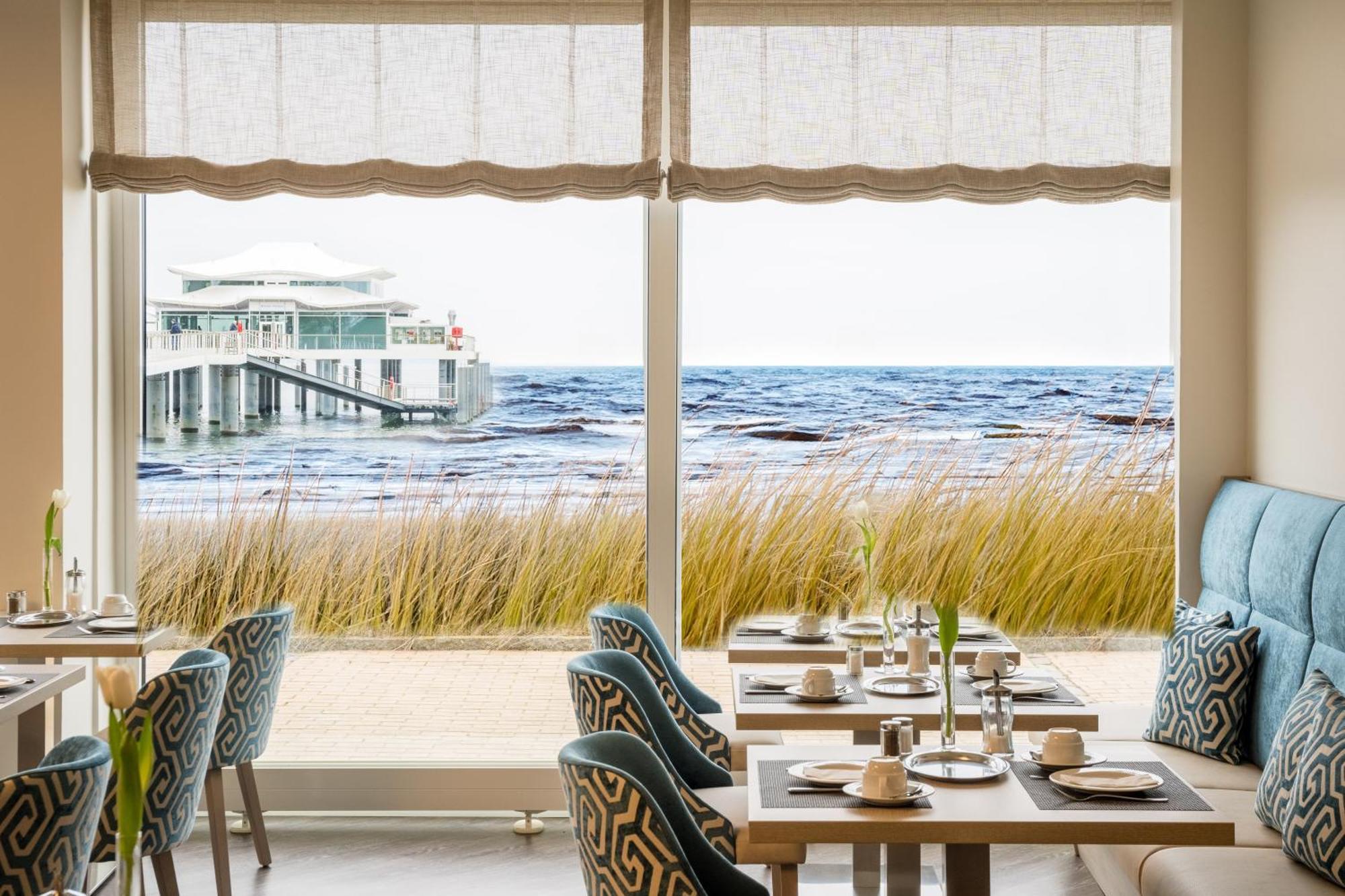 Hotel Bellevue Timmendorfer Strand Buitenkant foto