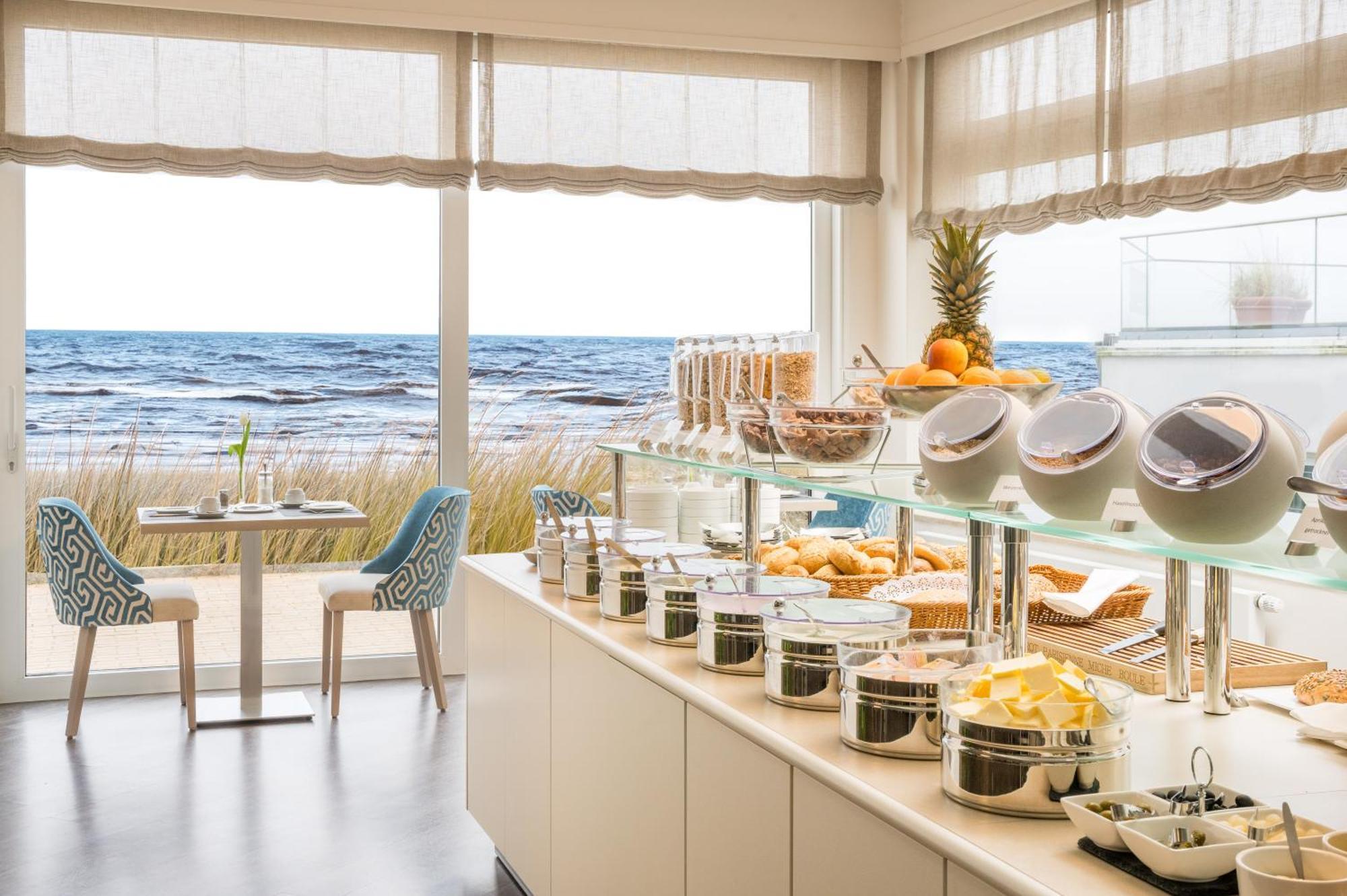 Hotel Bellevue Timmendorfer Strand Buitenkant foto