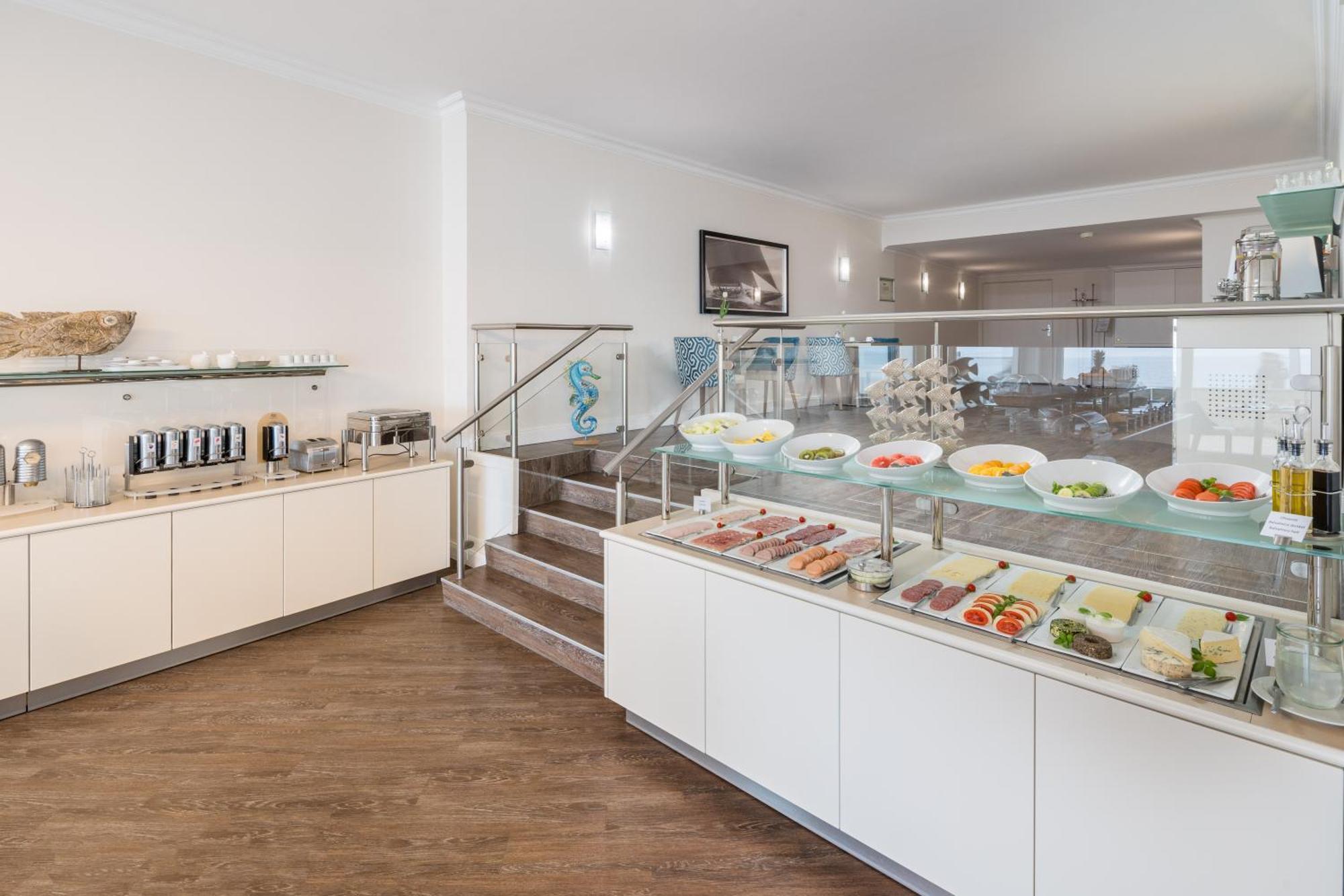 Hotel Bellevue Timmendorfer Strand Buitenkant foto